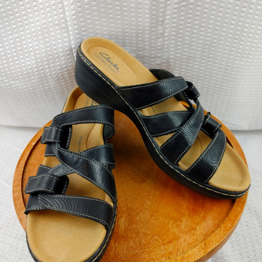 CLARKS NWOT Merliah Karlie Black Leather Strappy Sandal